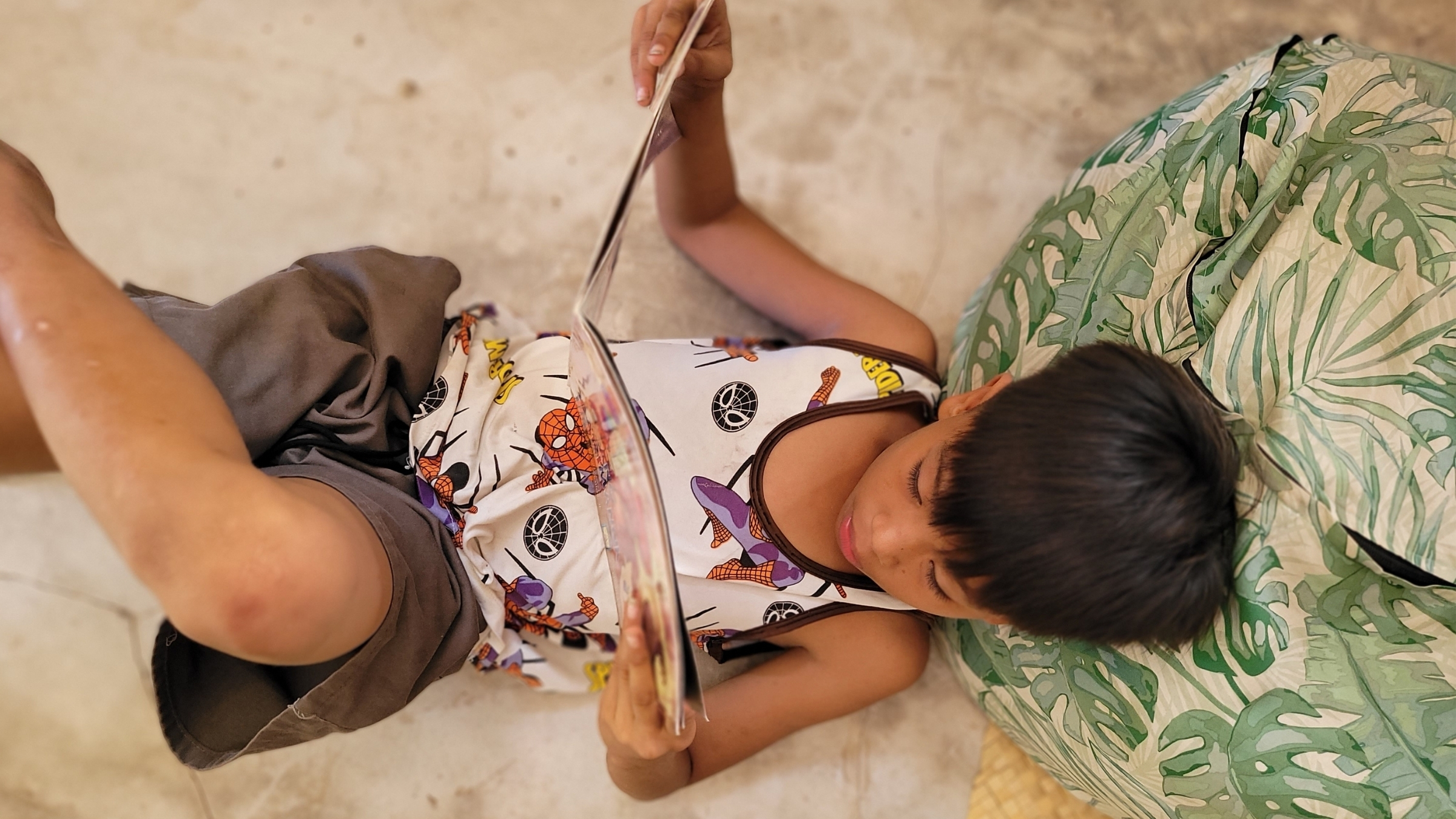 The Baybayin Library Siargao - Kid reading